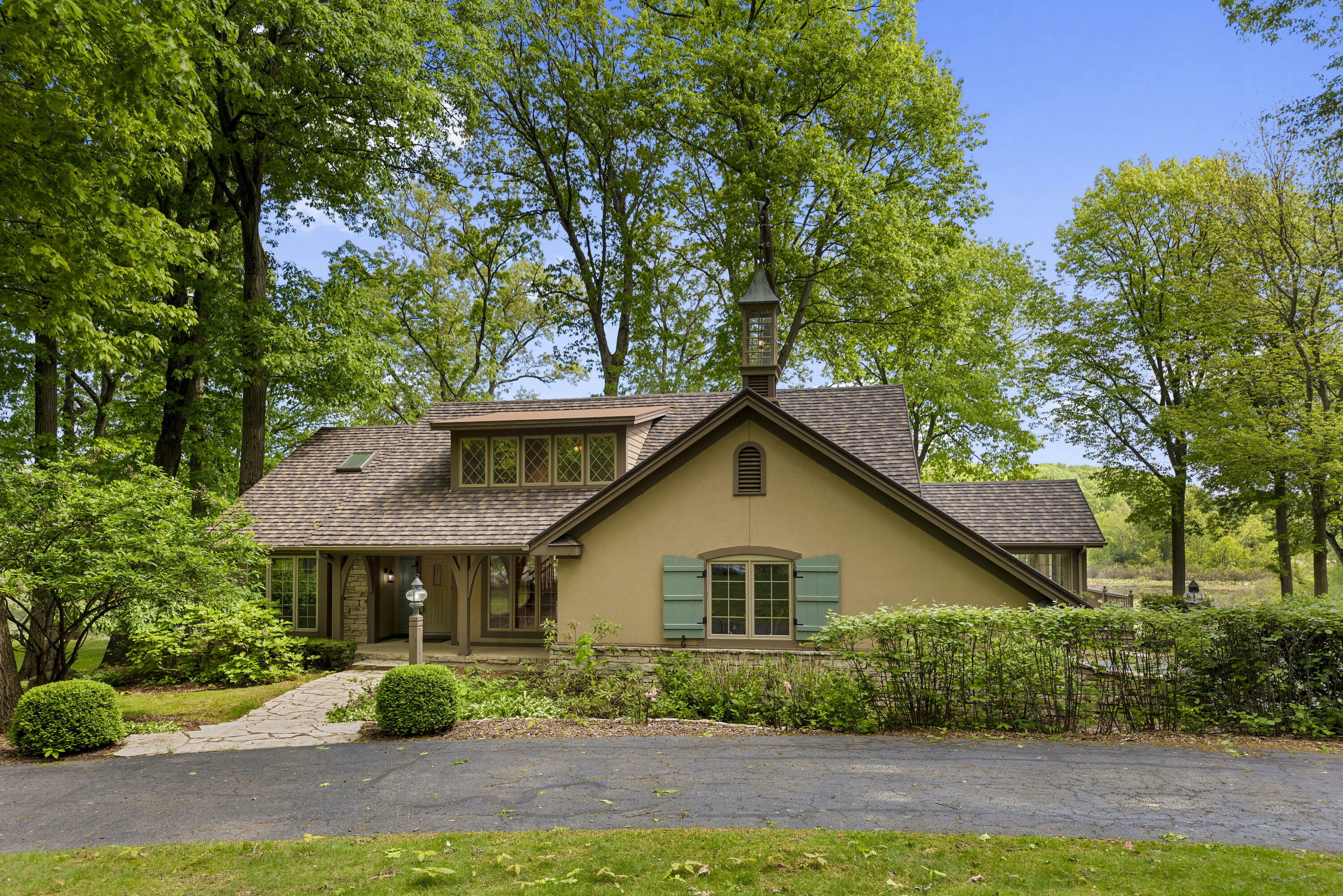 Property Photo:  3611 W Waverly Road  IN 46350 