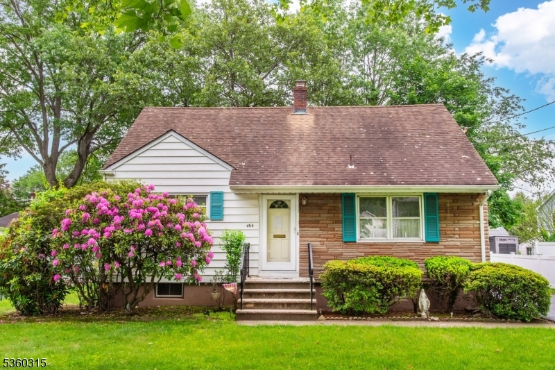 Property Photo: 464 Dorchester Rd NJ 07450