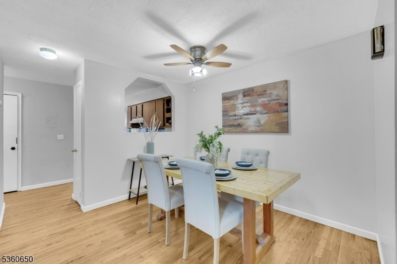 323 Gill Ln Q  Woodbridge Twp. NJ 08830 photo
