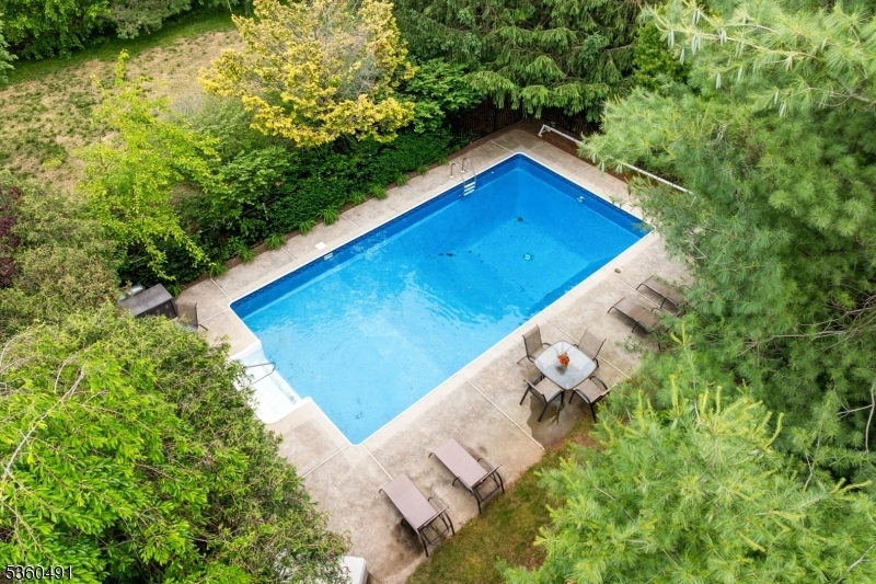 Property Photo: 31 Horseshoe Dr NJ 08844