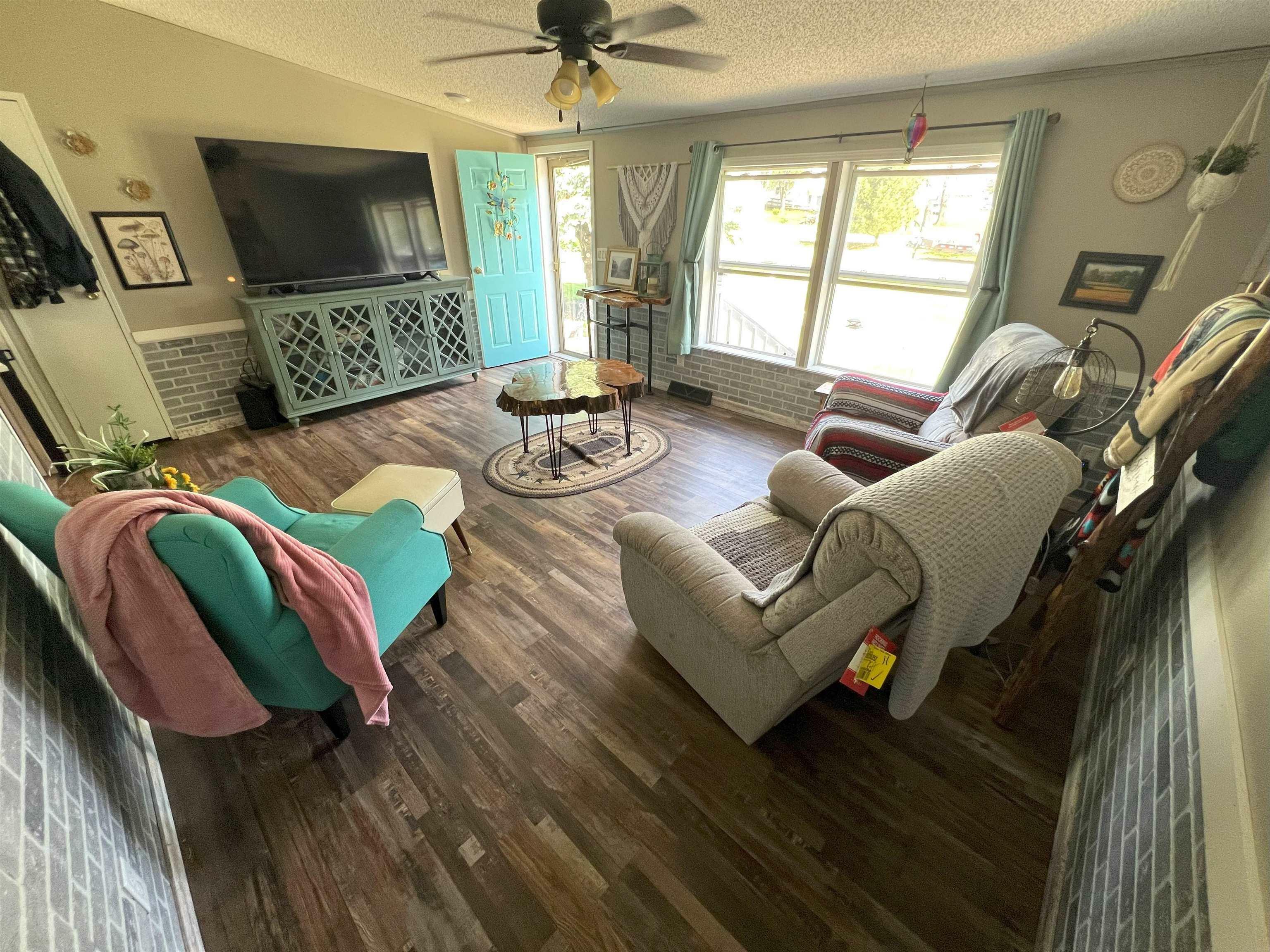 Property Photo: 215 Church St IA 50456