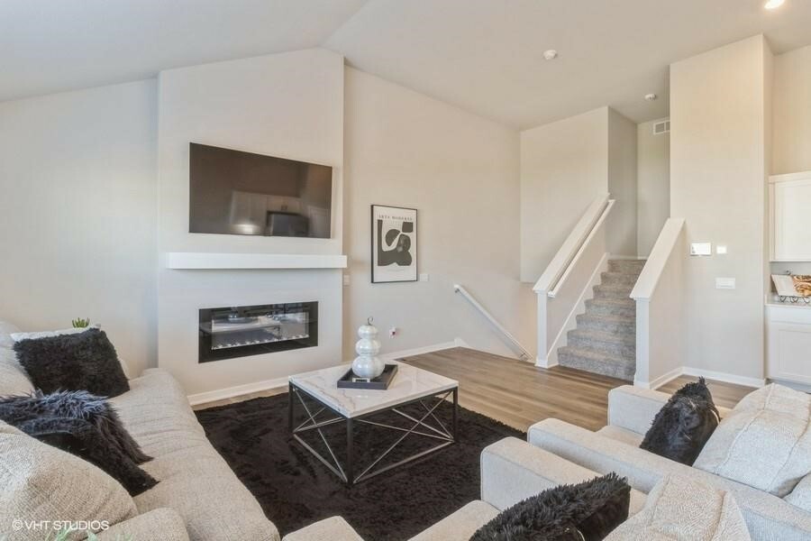 Property Photo: 14225 Walnut Meadows Drive IA 50323
