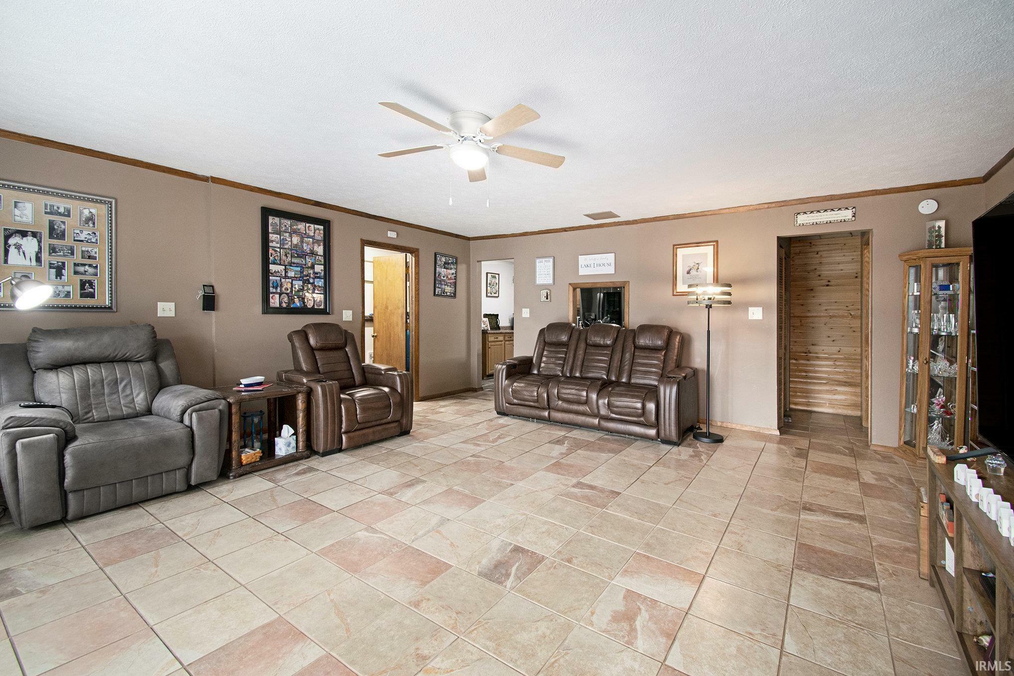 Property Photo: 13495 N Hillside Drive IN 46567