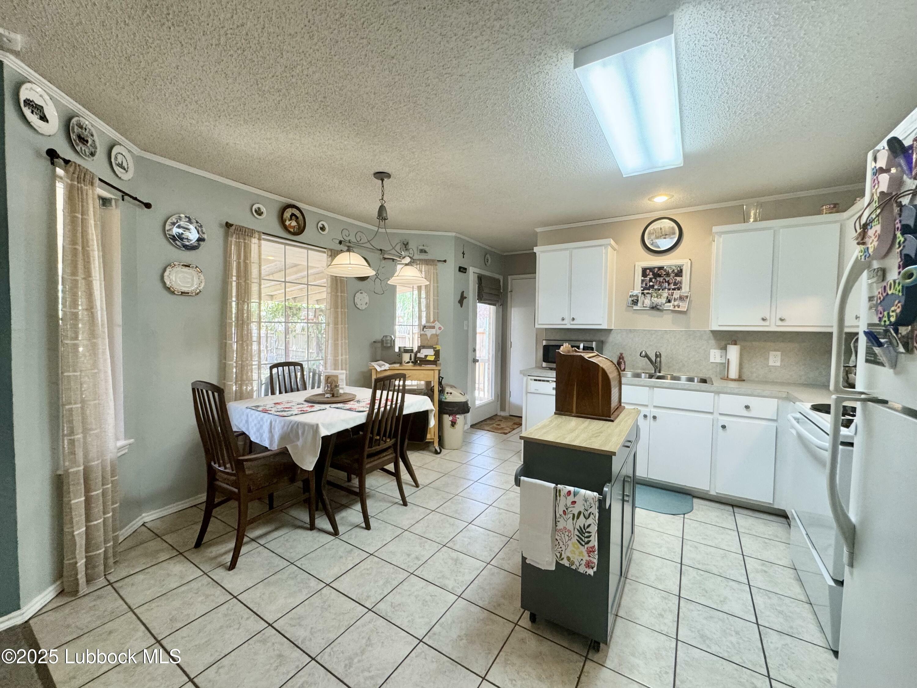 Property Photo: 5918 10th Drive TX 79416