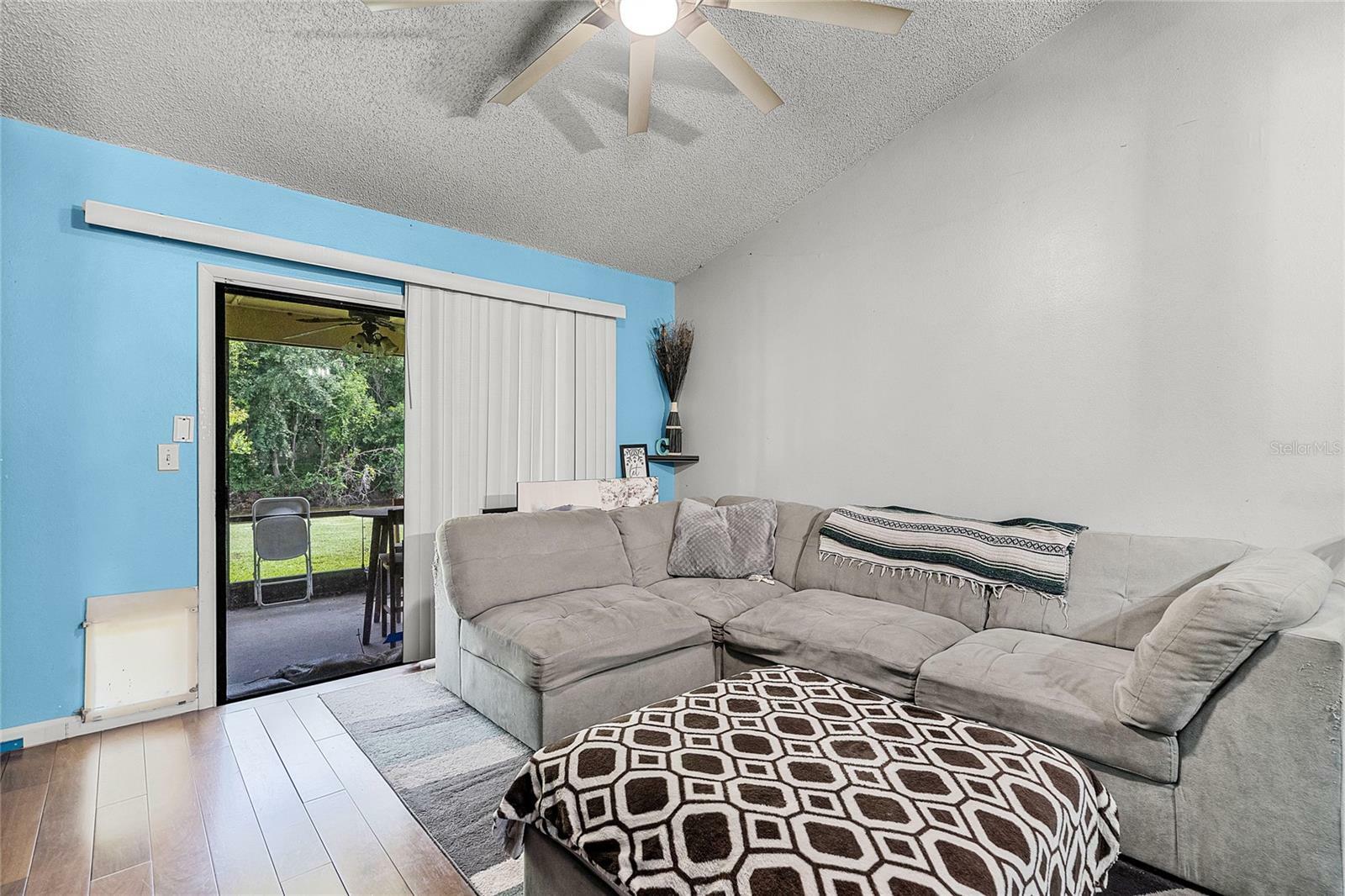 Property Photo: 116 Candlewick Court FL 32771