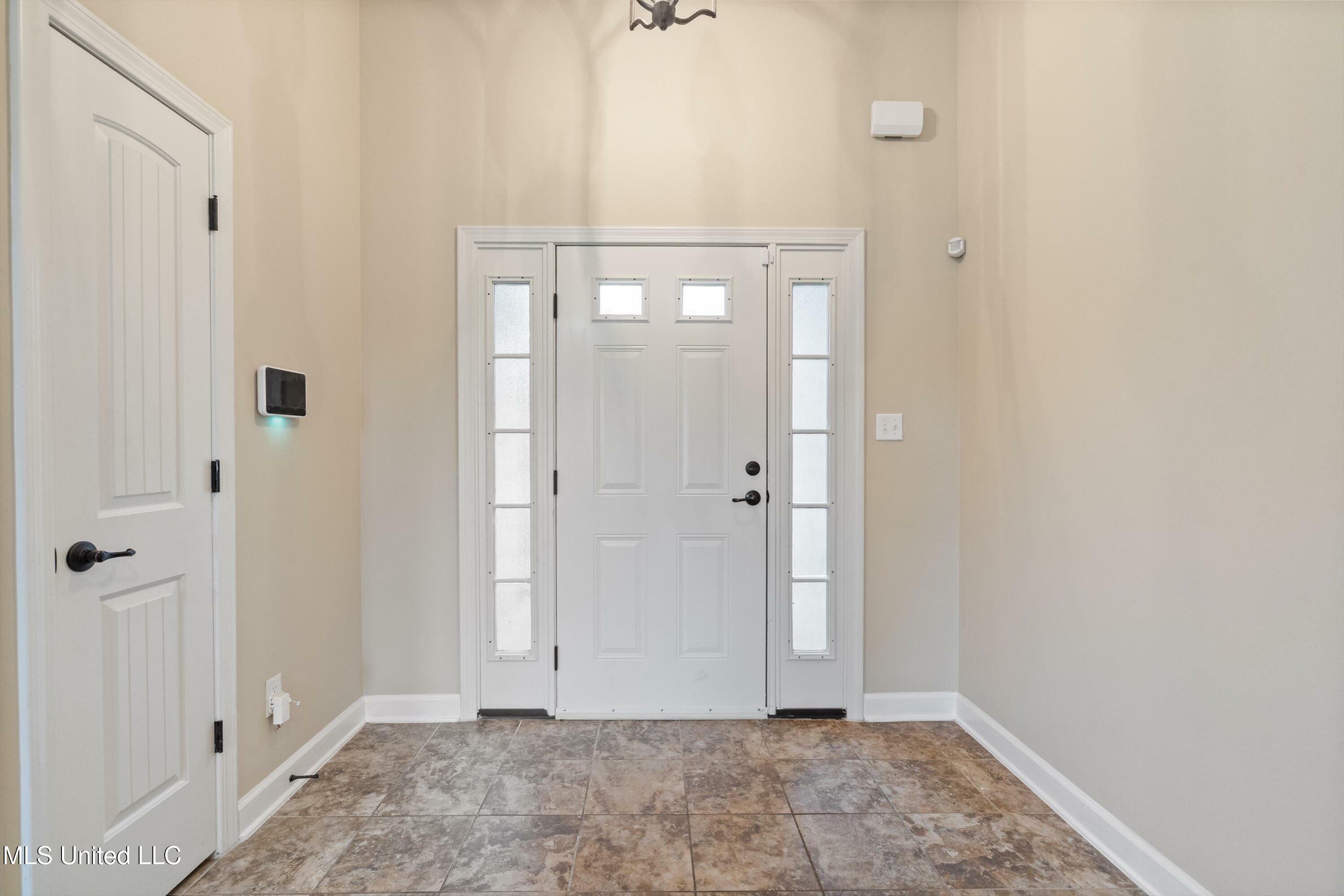 Property Photo: 6484 Anna May Drive MS 38680