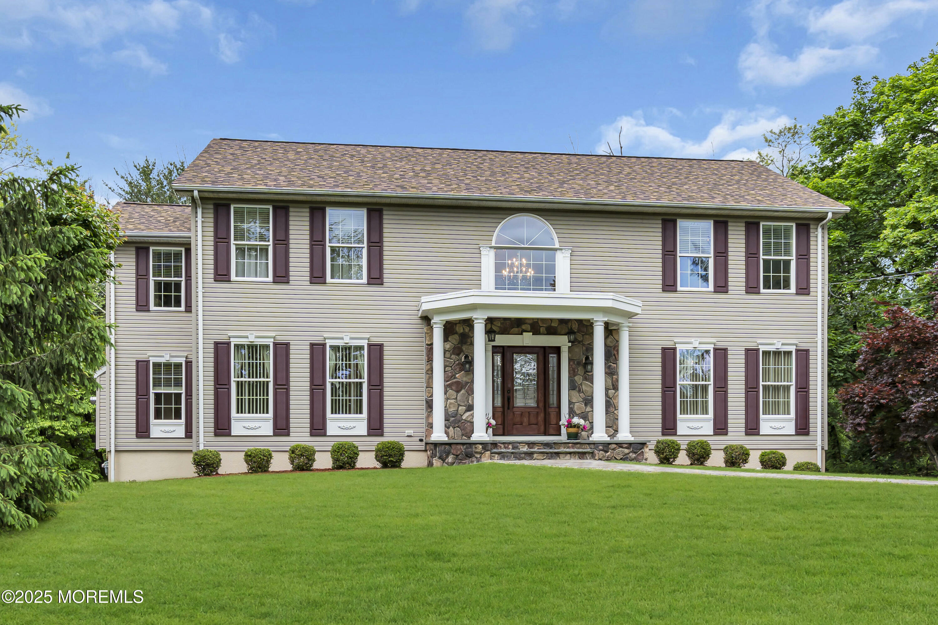16 West Avenue  Gladstone NJ 07934 photo
