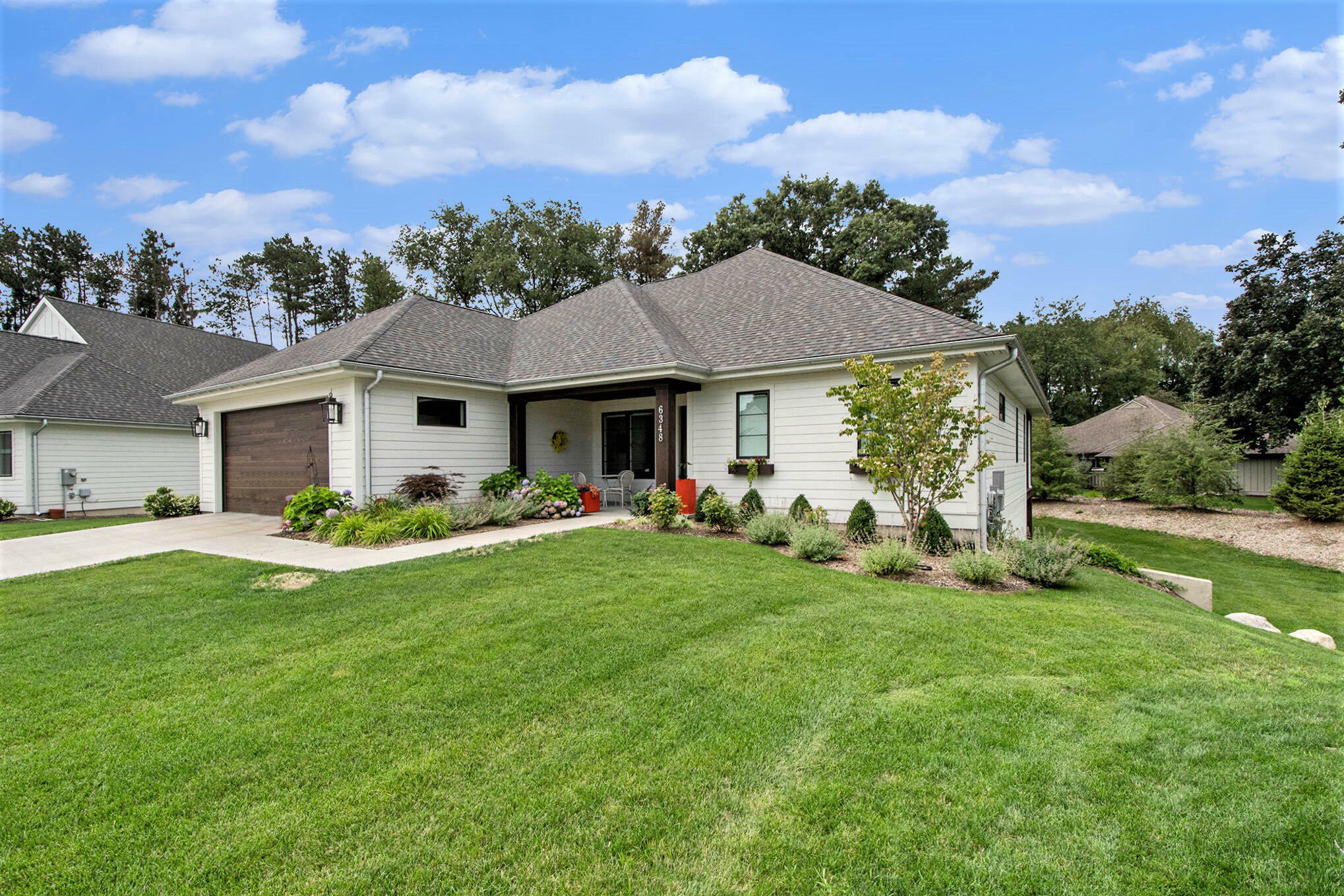 Property Photo:  6348 Lamppost Circle SE  MI 49546 