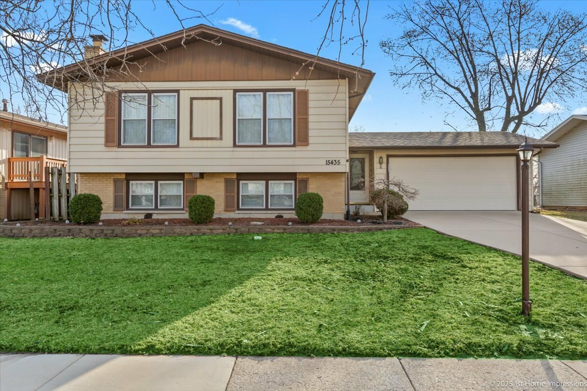 Property Photo: 15435 Orogrande Drive IL 60452