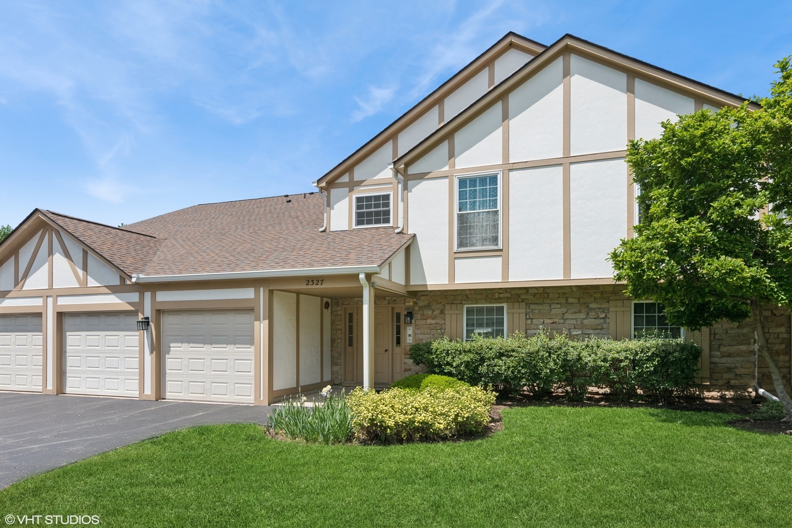 Property Photo: 2327 Worthing Drive 202D IL 60565