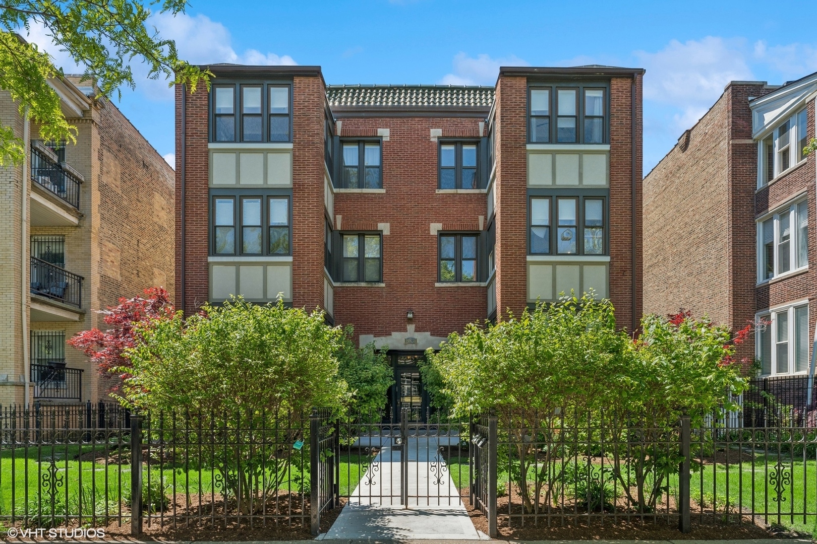 4428 N Racine Avenue Gn  Chicago IL 60640 photo