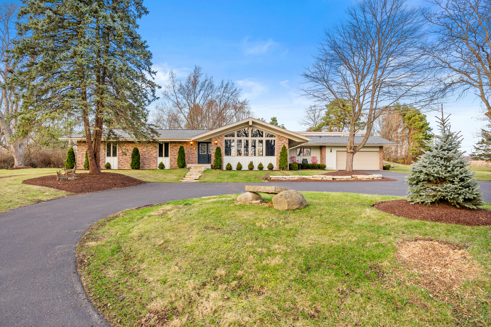 16306 Kishwaukee Valley Road  Woodstock IL 60098 photo