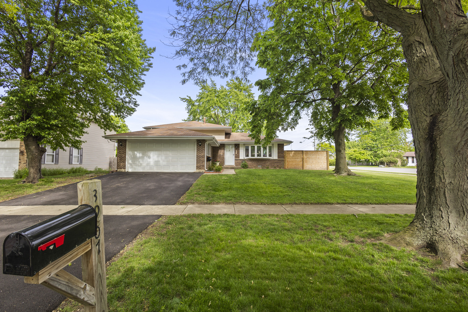 Property Photo: 3907 New Haven Avenue IL 60004