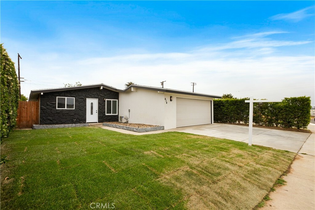 Property Photo:  414 Markton Street  CA 90061 