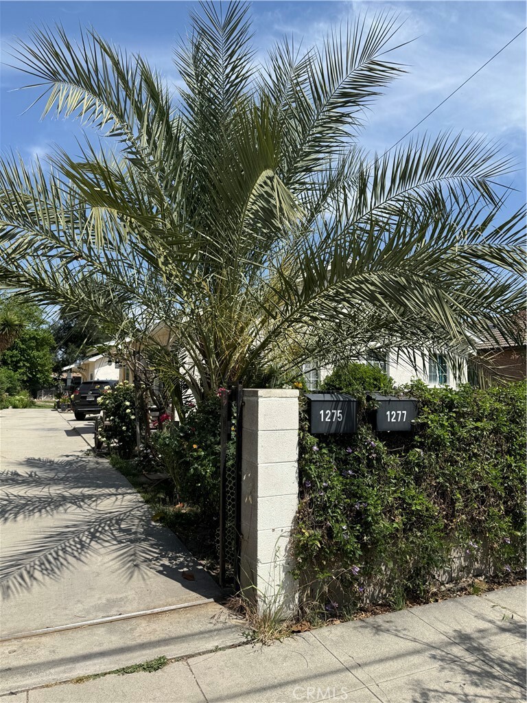 Property Photo:  1275 Davidson Avenue  CA 92411 