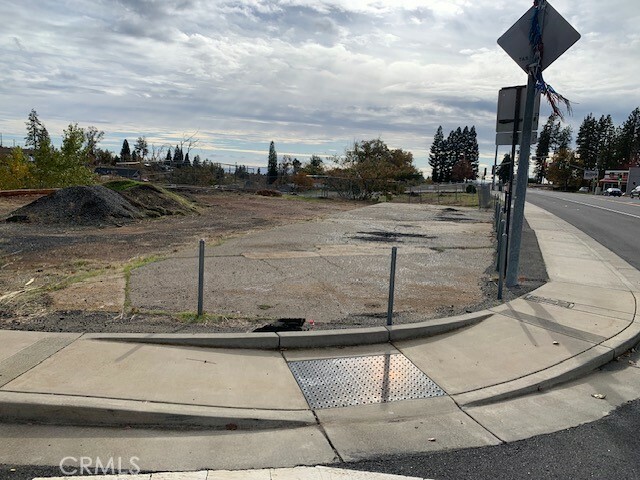 Property Photo:  6064 Skyway  CA 95969 