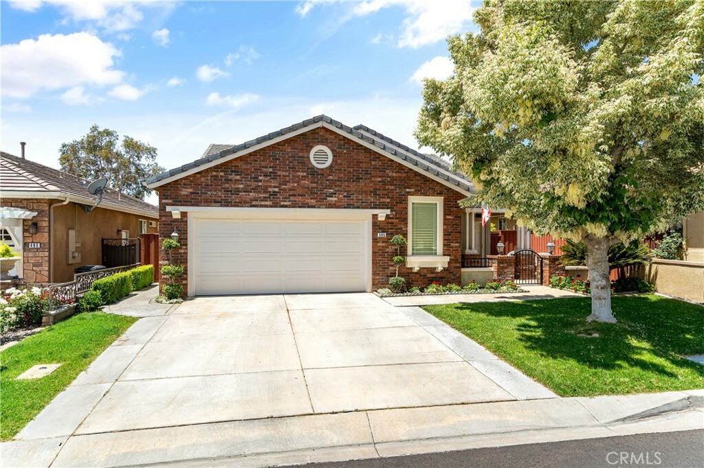 Property Photo: 505 Vardon Circle CA 92545