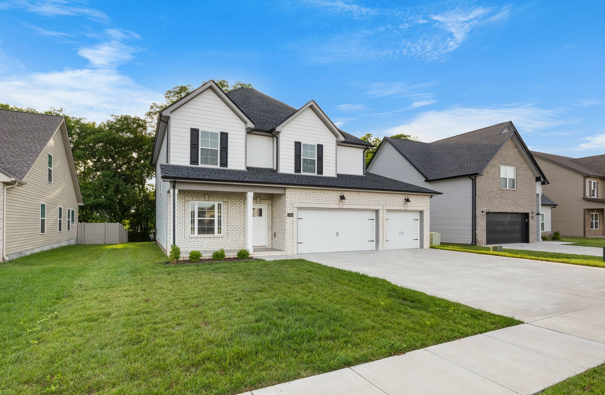 Property Photo: 264 Kildeer Dr TN 37040