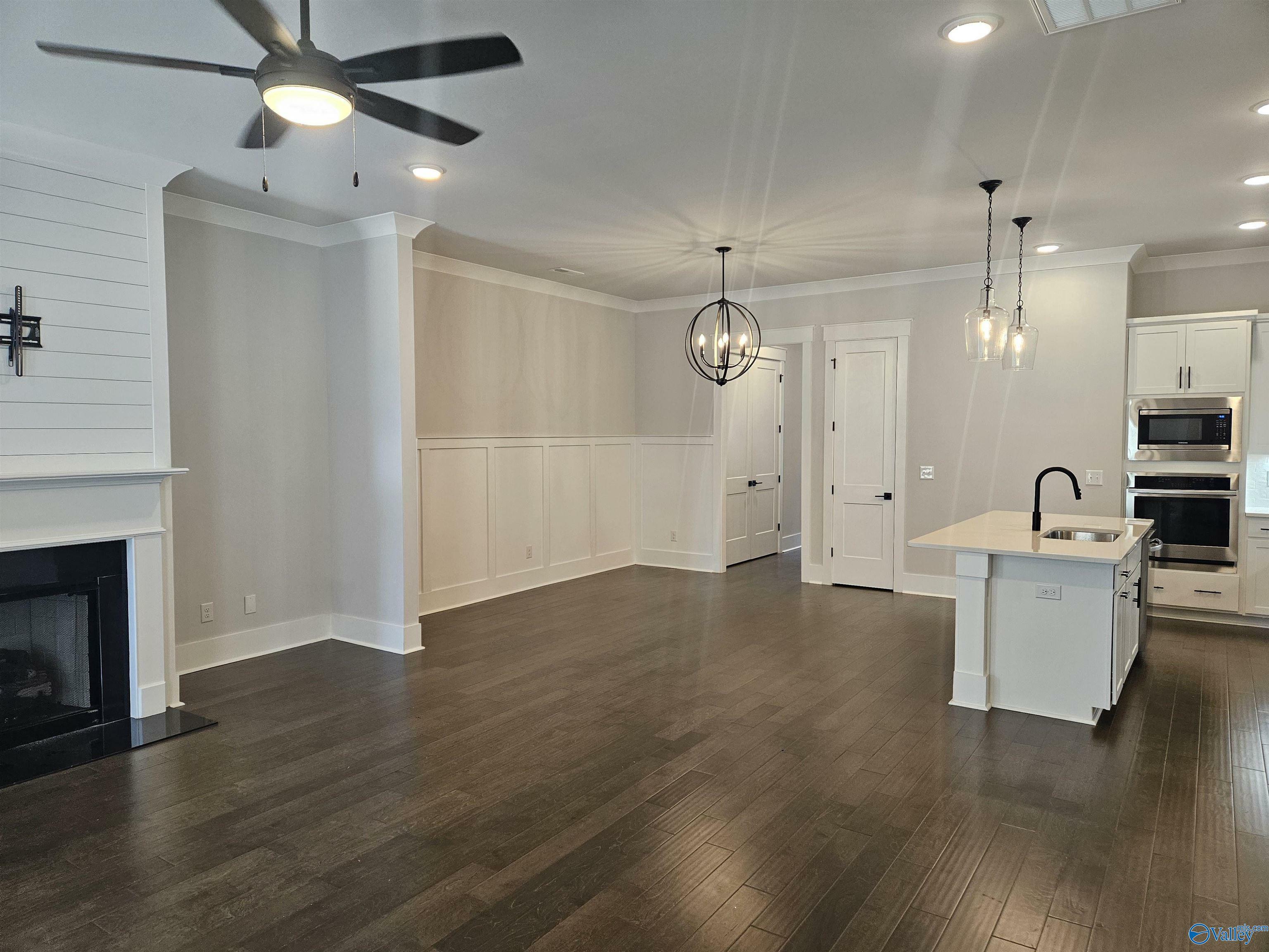 Property Photo: 346 Hay Rake Drive AL 35756