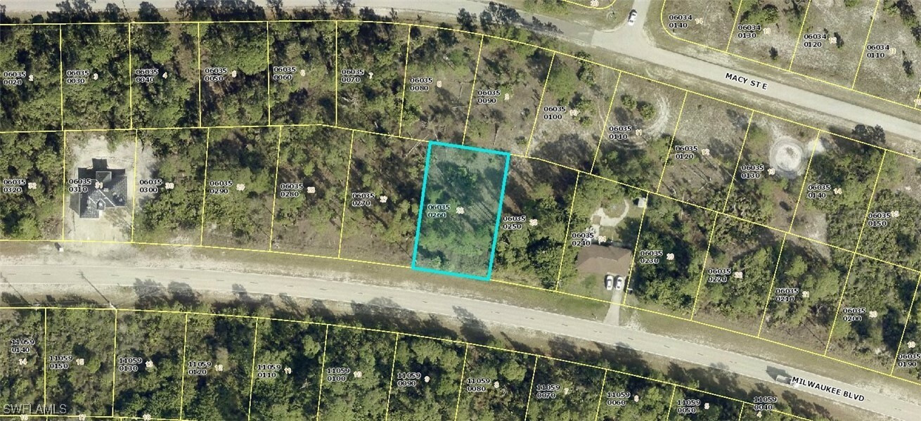Property Photo: 933 Milwaukee Boulevard FL 33974