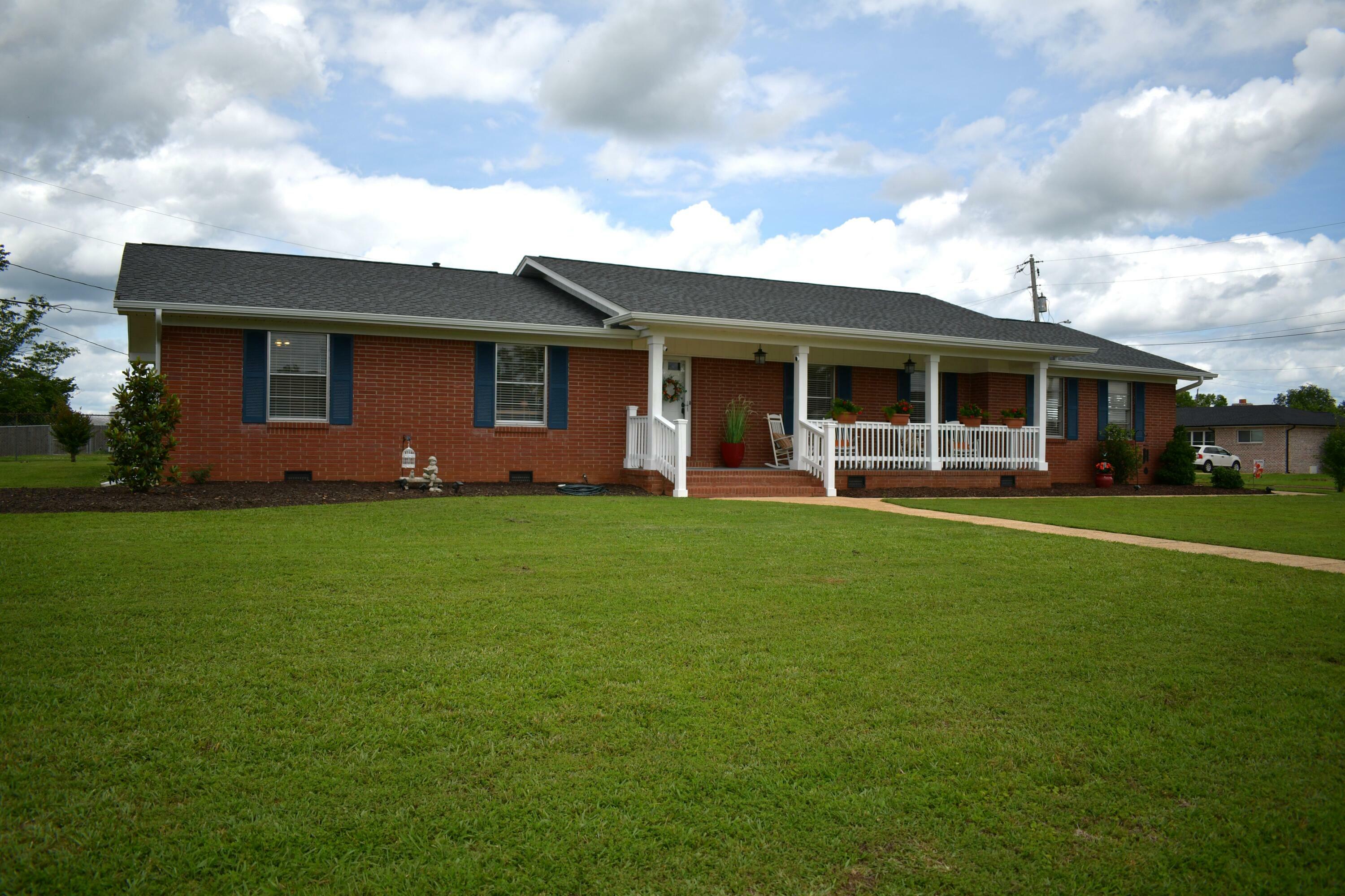 Property Photo: 1201 Lake Drive MS 38821