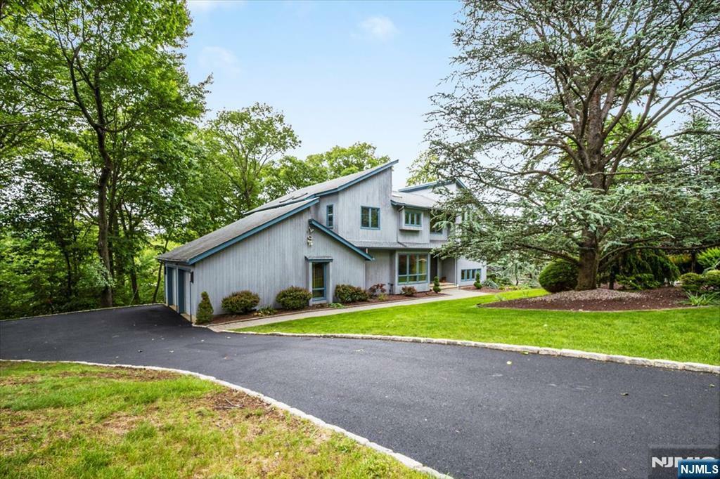 Property Photo: 33 Willow Brook NJ 07006