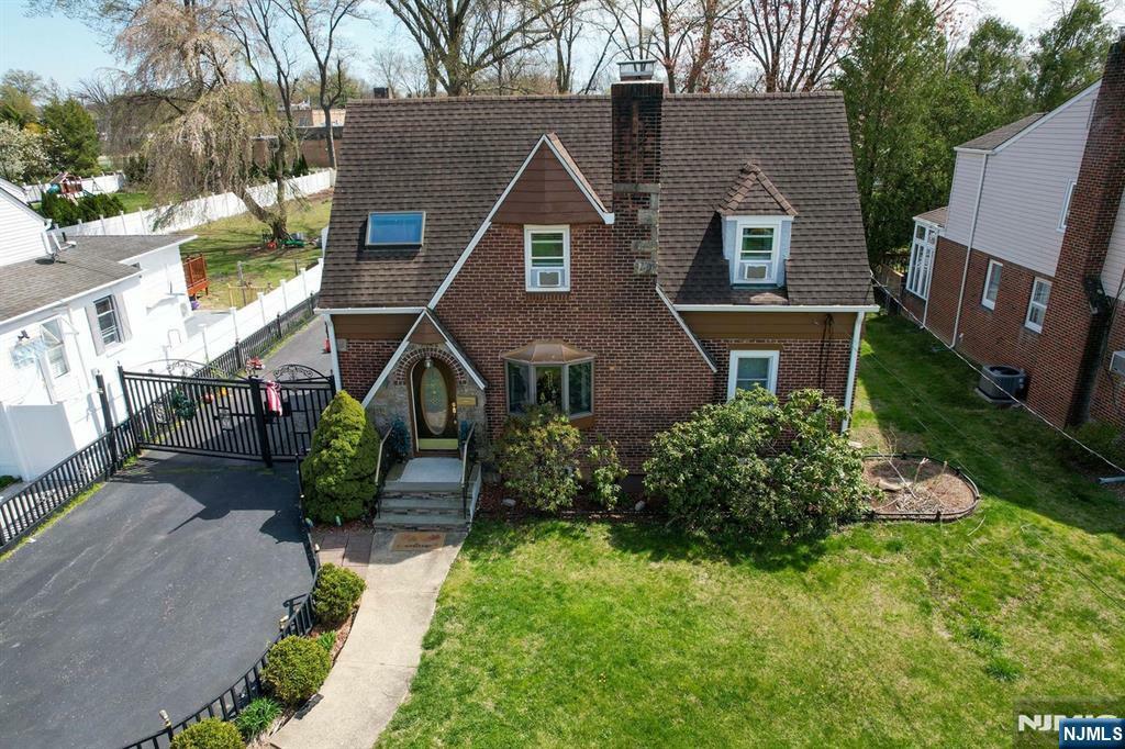 26 Leswing Avenue  Saddle Brook NJ 07663 photo
