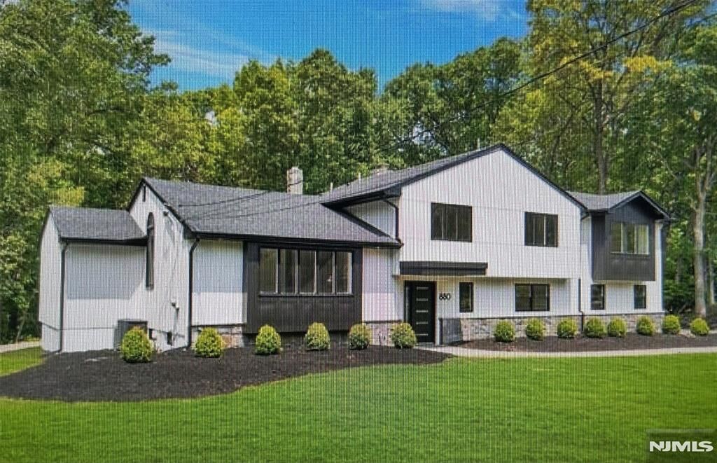Property Photo: 880 Briarwoods Road NJ 07417