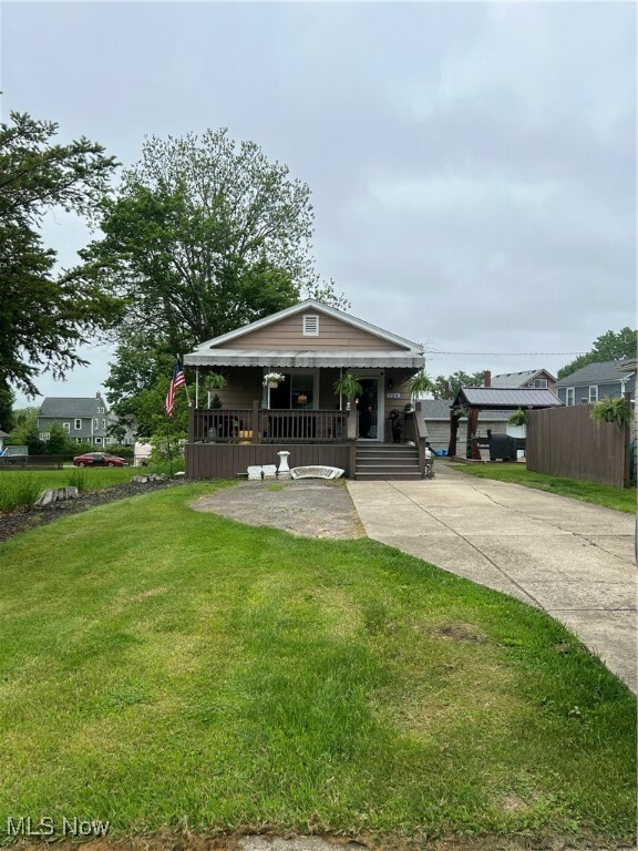 Property Photo: 724 8th Street OH 44471