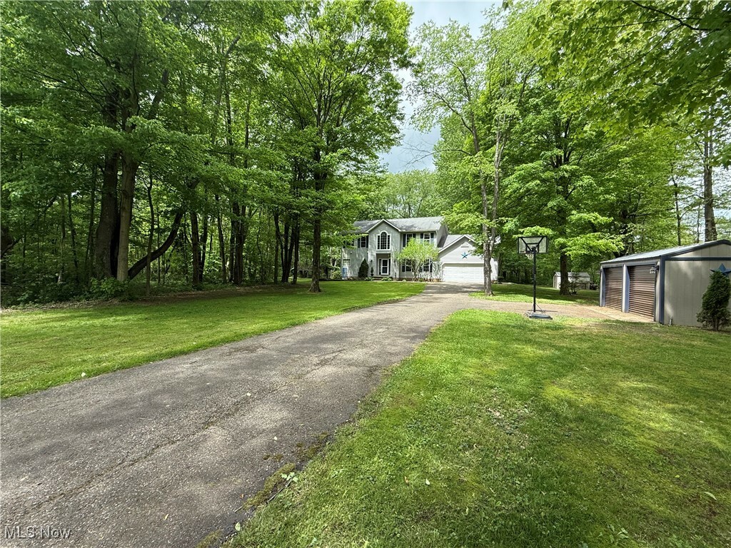 Property Photo: 647 Benedict Leavittsburg Road OH 44430
