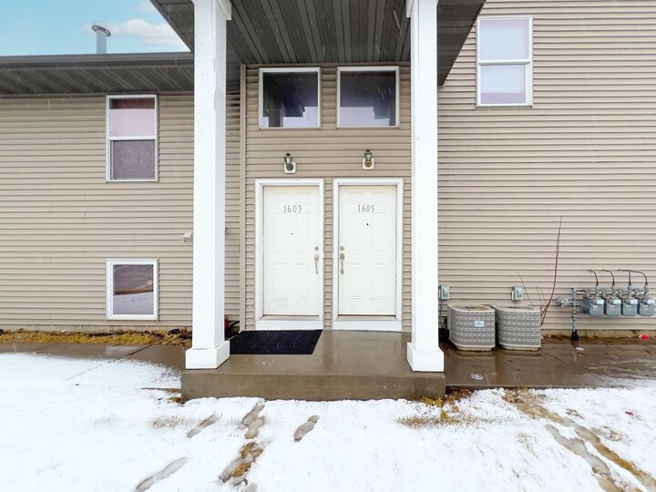 Property Photo:  1599 Rice Street  MN 55117