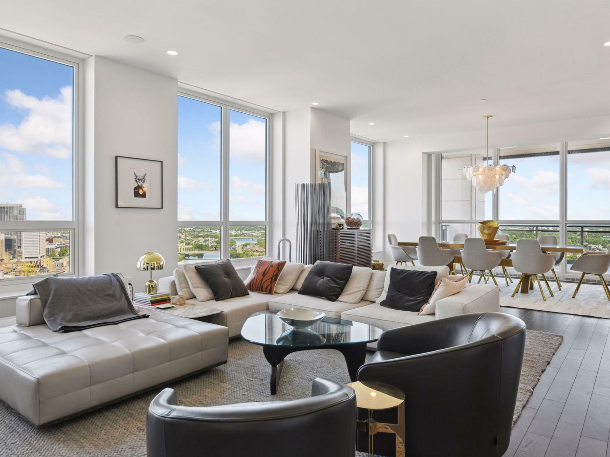 Property Photo: 1111 W River Parkway 33A MN 55415