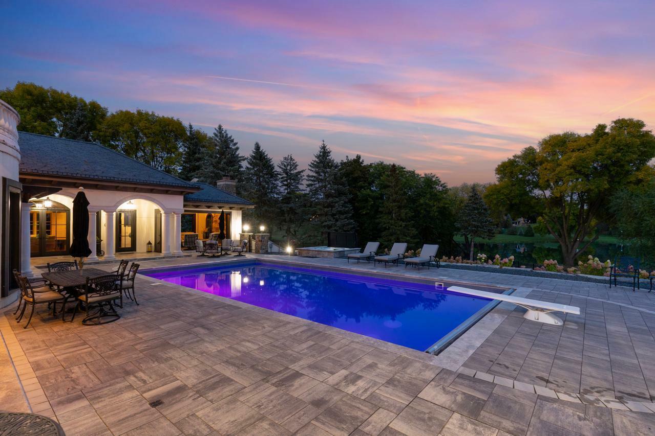 Property Photo: 1560 Hunter Drive MN 55391