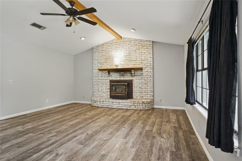 Property Photo: 103 Westowne Drive TX 75432