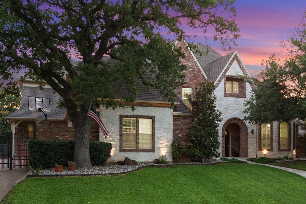 Property Photo:  7000 Shalimar Court  TX 76034 