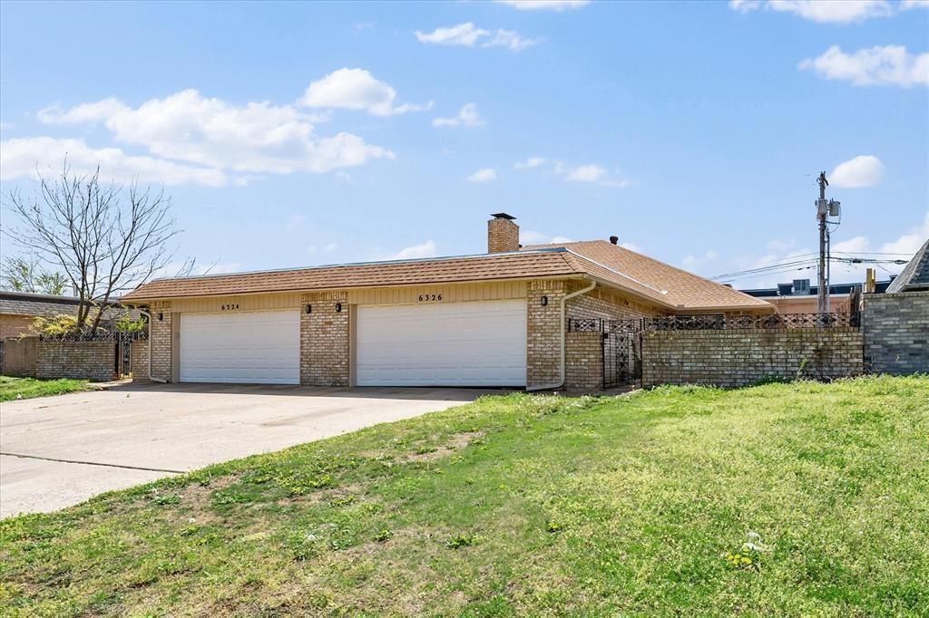 Property Photo: 6324 NW 82 Street OK 73132