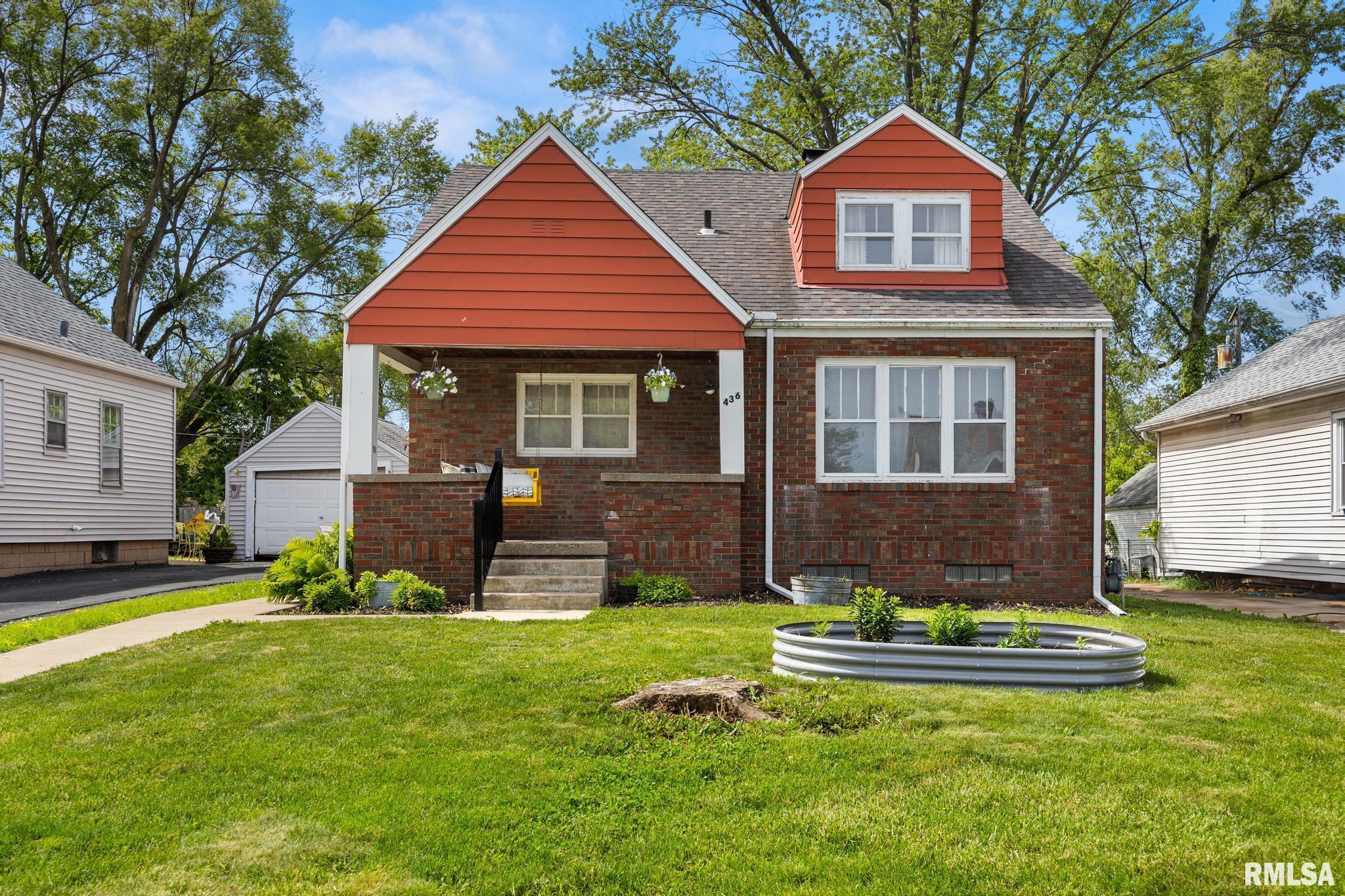Property Photo: 436 Carola Street IL 61610