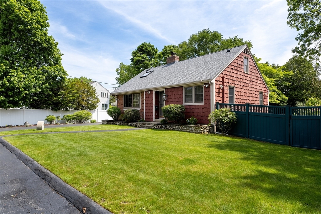 Property Photo: 4 Farmland Rd MA 01906