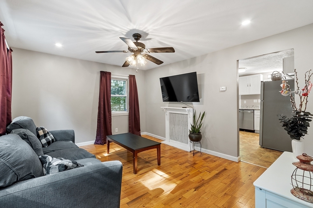 Property Photo: 12 Allen Ct 12 MA 01532