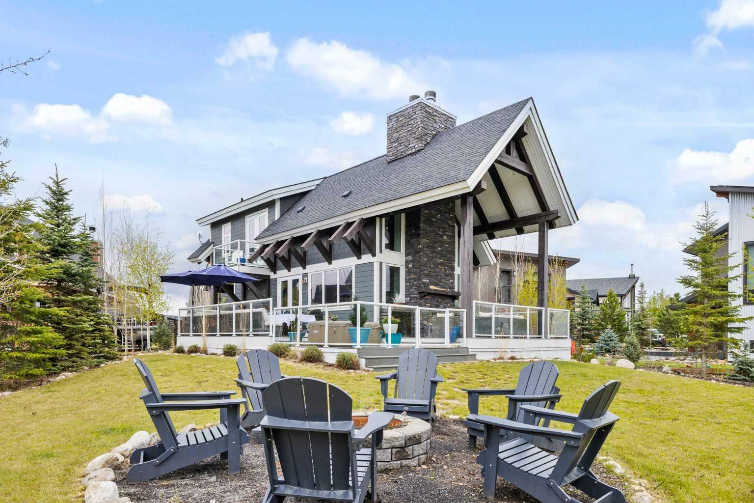 Photo de la propriété: 332 Cottageclub Way AB T4C 1C3