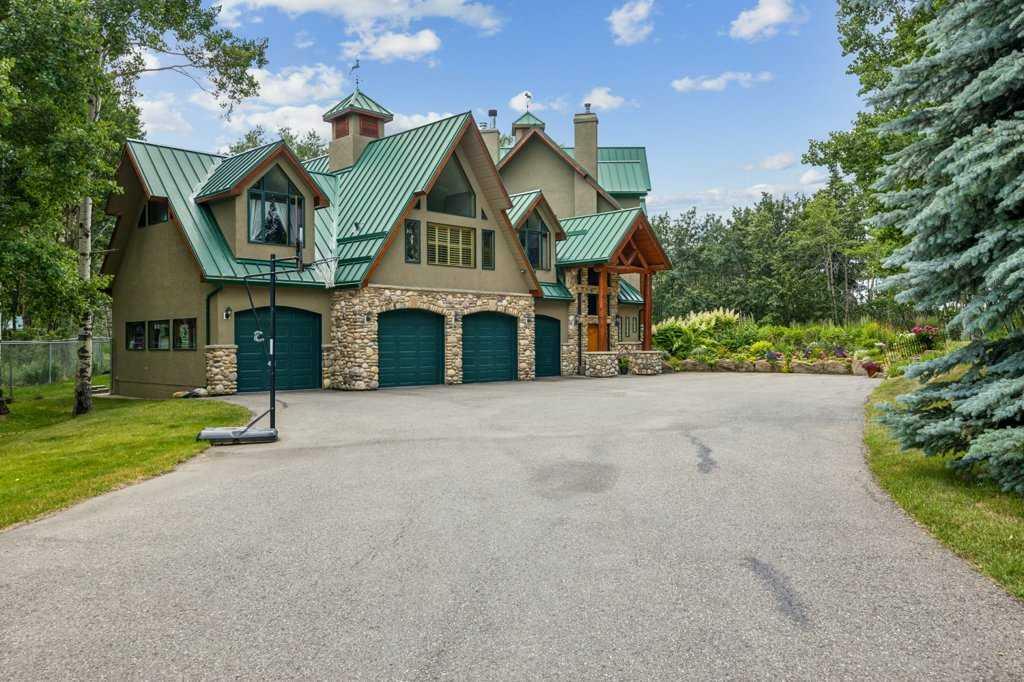 Property Photo: 3 Woodlands Estates AB T3R 1H1