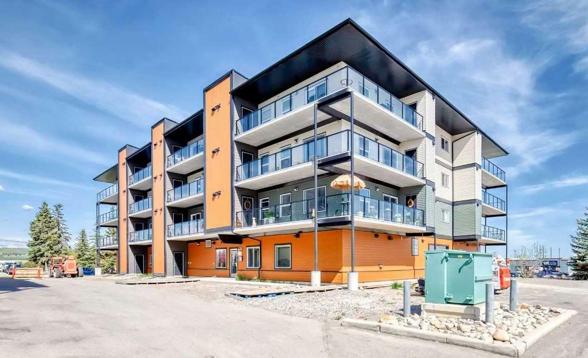 Property Photo: 404 1 Avenue SE 206 AB T0L 0H0