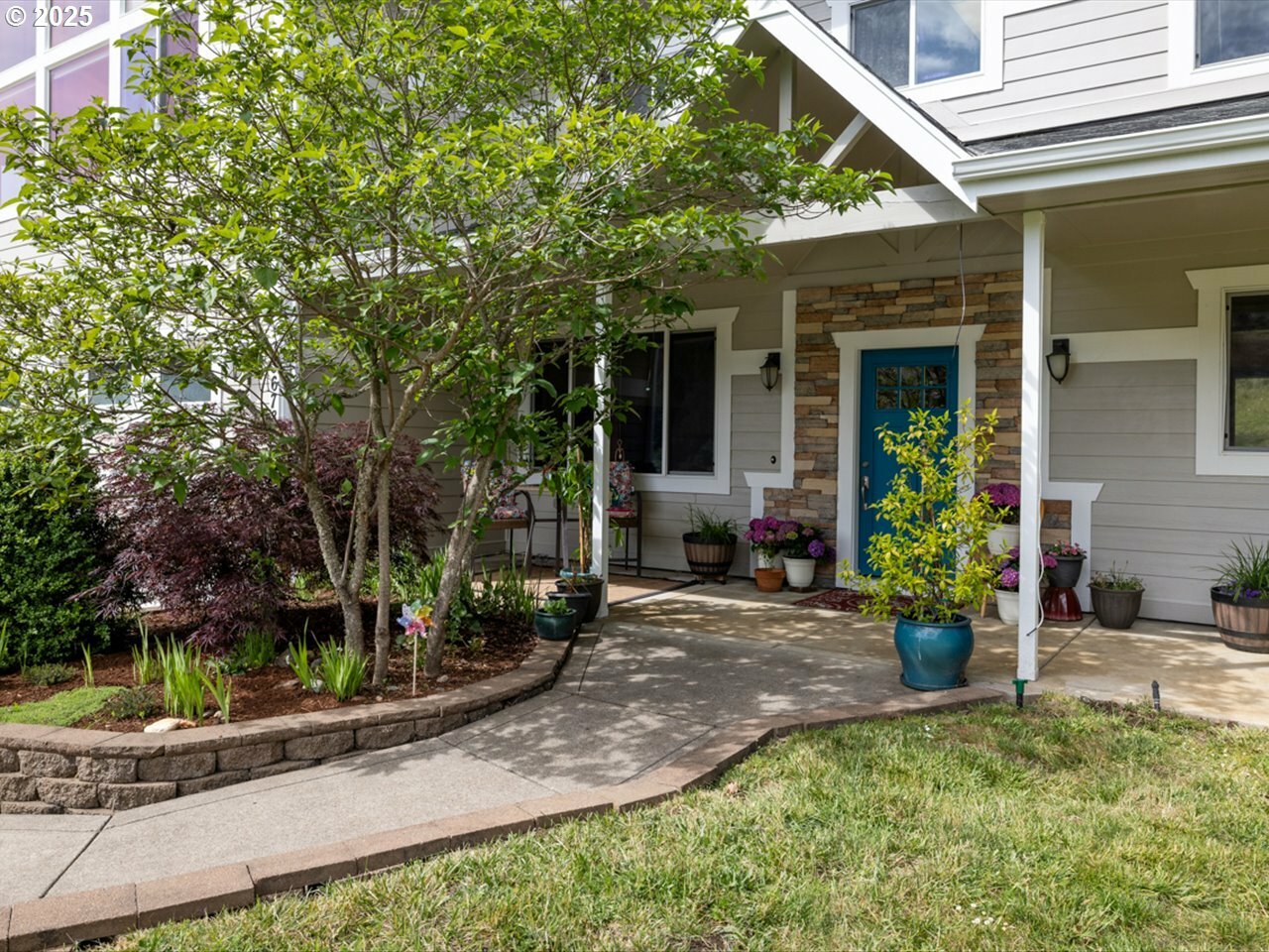 Property Photo: 33678 Marys River Estates Rd OR 97370