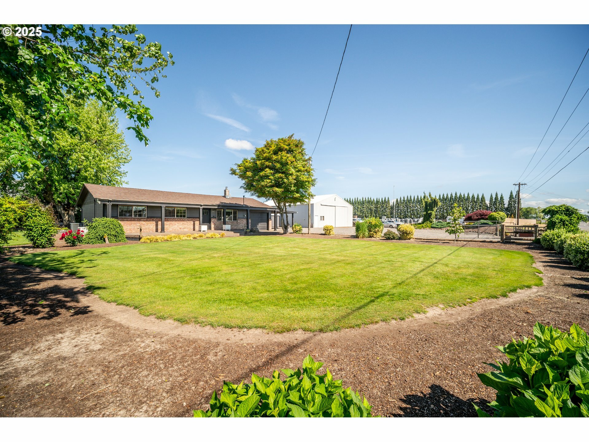 Property Photo: 17675 NE Butteville Rd OR 97071
