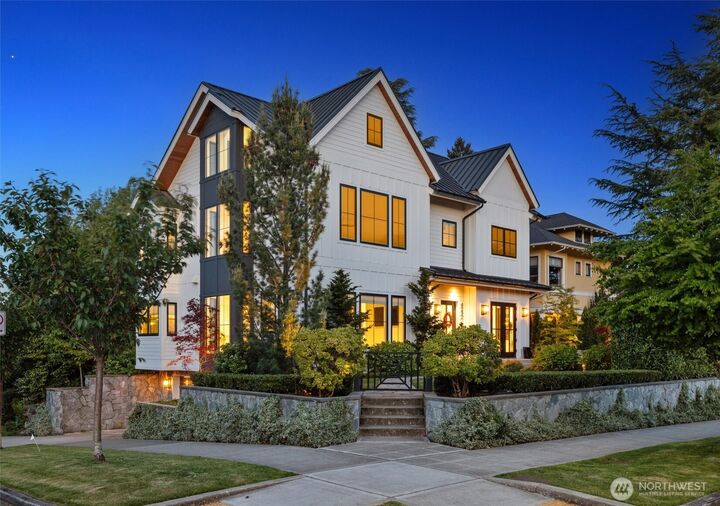 4232  Burke Avenue N  Seattle WA 98103 photo