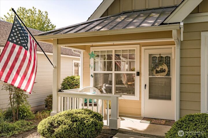 Property Photo: 161 W Whidbey Avenue 26 WA 98277