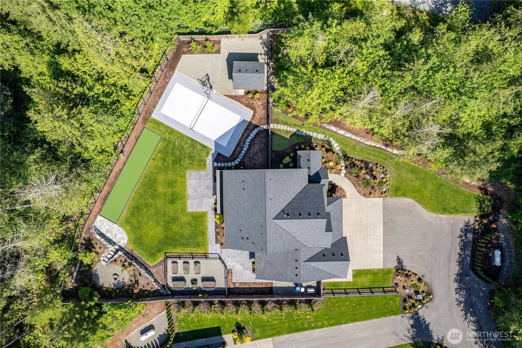 Property Photo: 24897 266th Avenue SE WA 98051