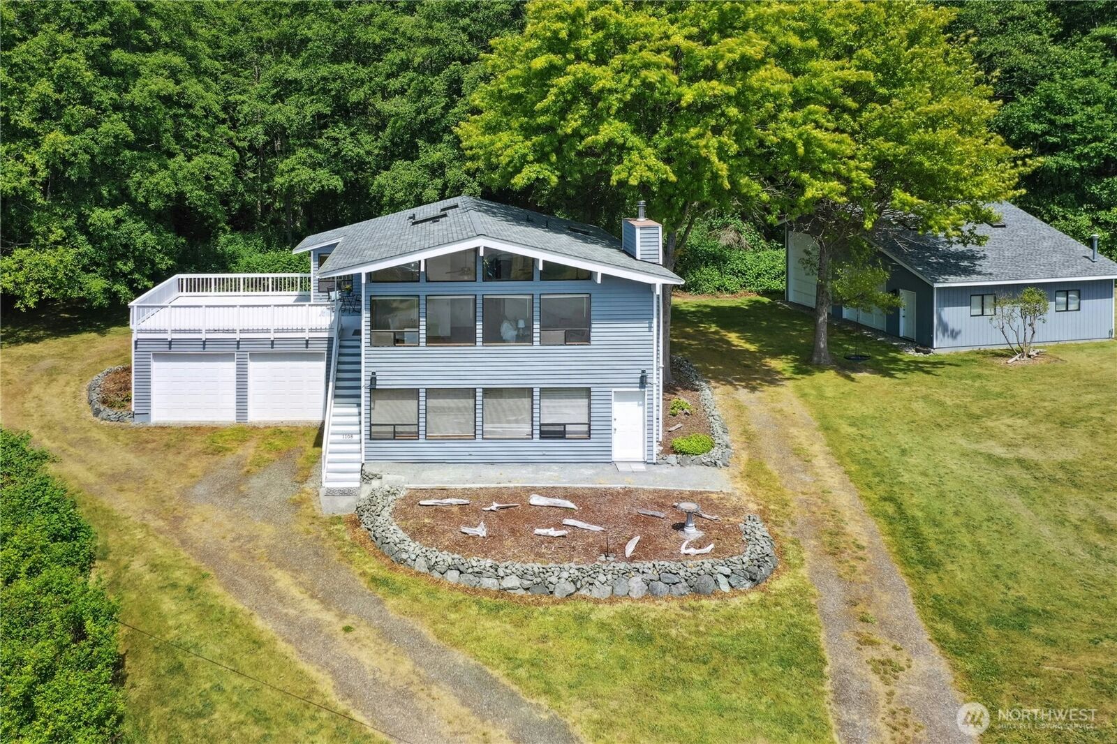 Property Photo:  1108 S Chadwick Court  WA 98239 