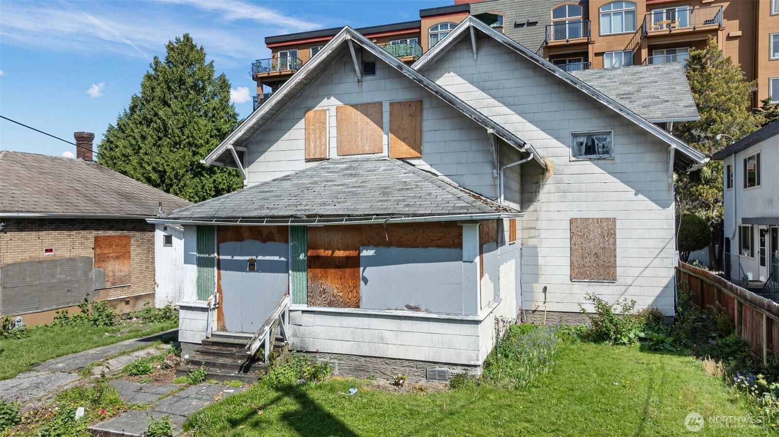 Property Photo:  1526 NW 53rd Street  WA 98107 