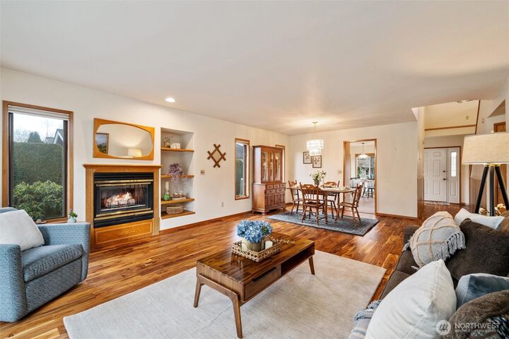 Property Photo: 4315 Village Dr B WA 98226